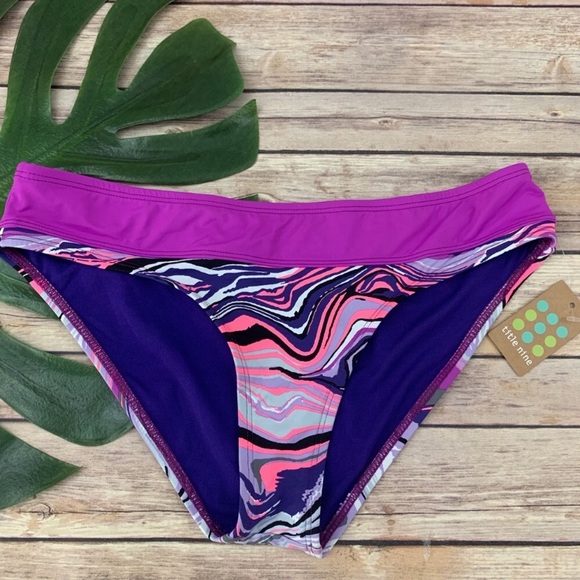 🎉Title Nine Swirl Print Bikini Bottoms🎉 - Picture 1 of 4